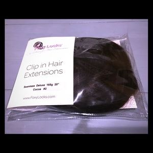 Foxy Locks Deluxe Seamless  Hair extensions 20 in